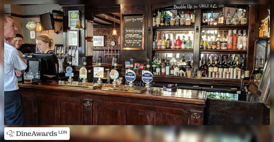 Bar counter - Country House Earlsfield