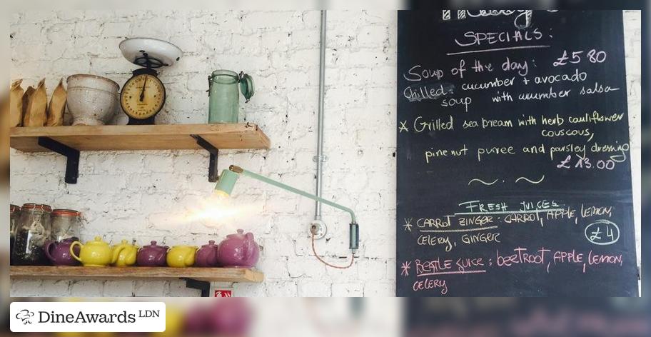 Blackboard - Hally's London