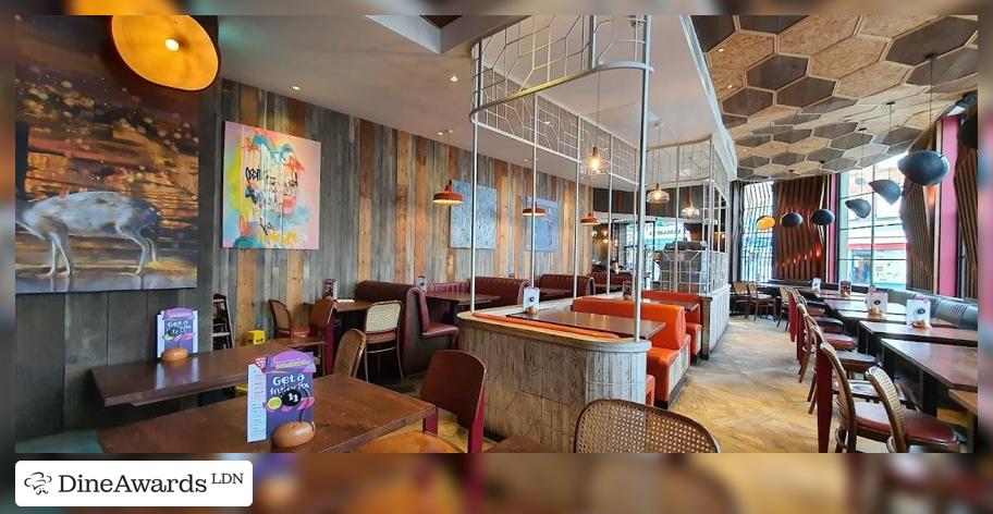 Design - Nando's Ealing Common