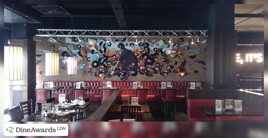 Interior - TGI Fridays - Wembley