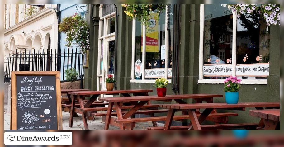 Interior - The Three Stags